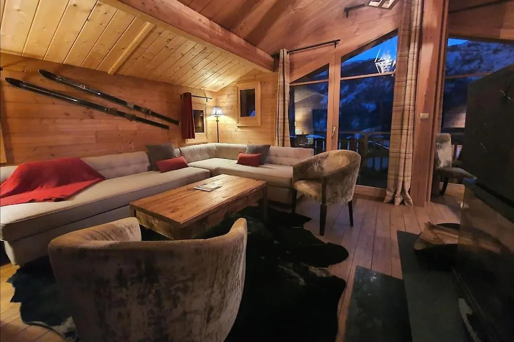 Cosy 4 Bedroom Chalet With Hot Tub Saint-Marcel  France