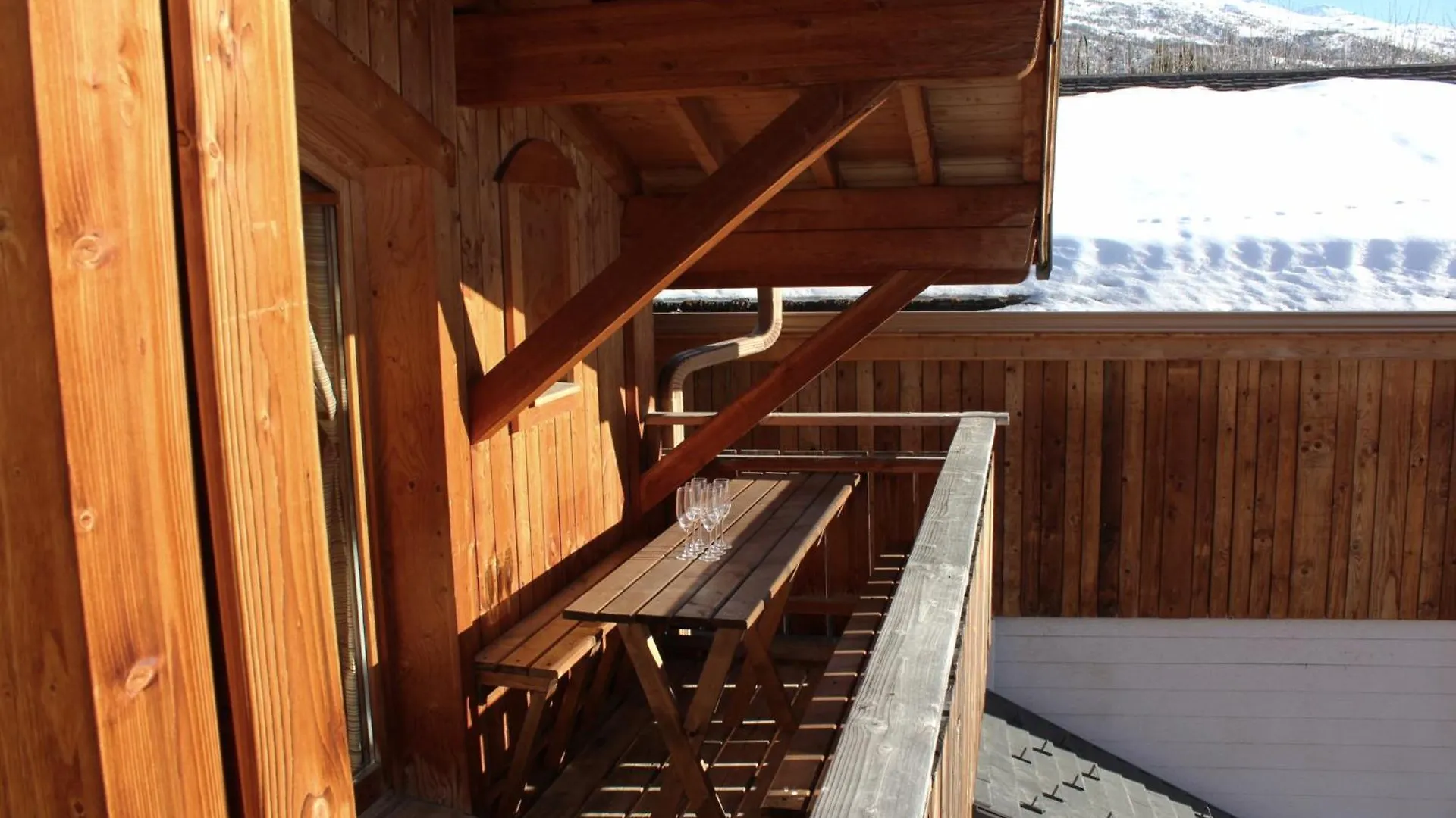 Cosy 4 Bedroom Chalet With Hot Tub Saint-Marcel